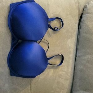 Victorias secret bombshell pushup bra with embellishment accross Chest